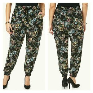 Forever 21 Floral joggers size 1x